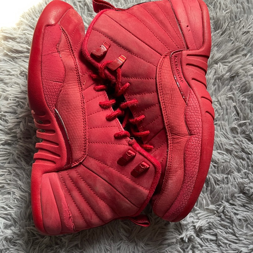 Jordan 12 gym red